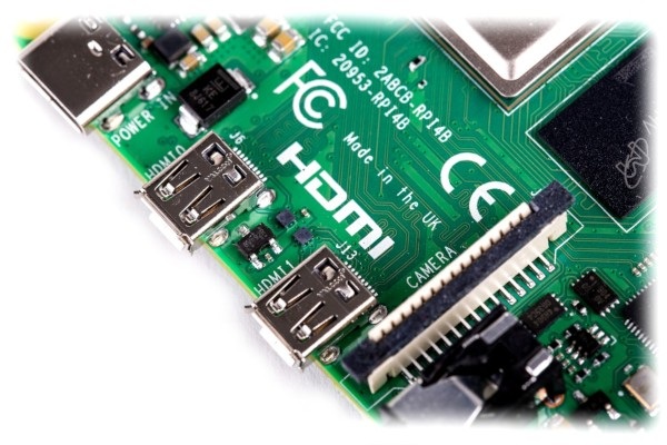 Raspberry Pi 4 - złącza microHDMI
