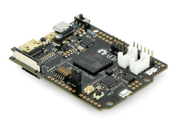 Spartan Edge Accelerator Board - nakładka FPGA z ESP32 dla Arduino