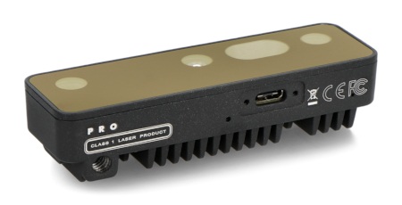 Luxonis Oak-D-Pro posiada projektor punktowy i podświetlenie LED.