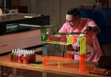 xTool P3 - wycinarka i grawerka laserowa CO2 80 W - Versatile Bundle